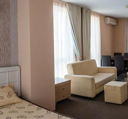 Sg-brothers Πανσιόν Obzor