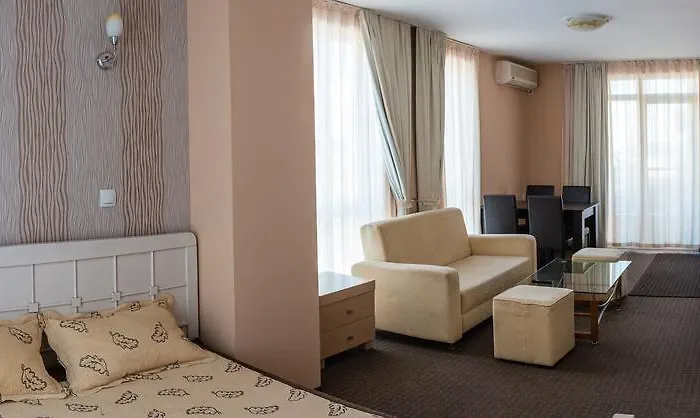 Sg-brothers 招待所 奥布佐尔